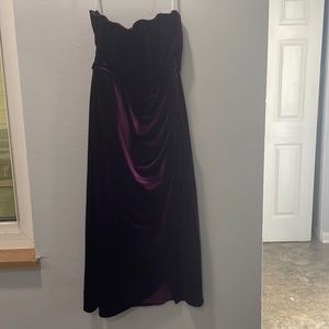 Large Lulus dark purple velvet strapless tulip dress. Only worn once